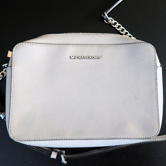 MICHAEL Michael Kors Small Gray Silver Hardware Hand Bag Shoulder Strap - Picture 3 of 13